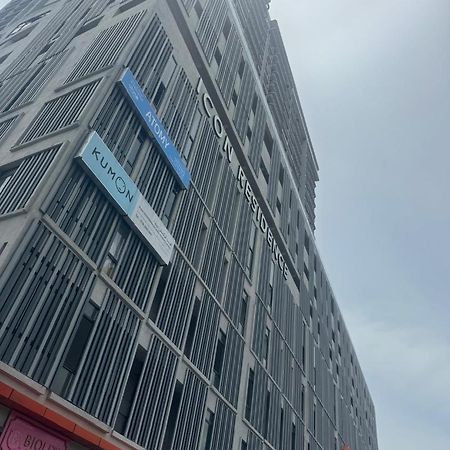 1000sqm 3 bedroom, 2 bathroom Apartamento in Batu Burok Kuala Terengganu Exterior foto