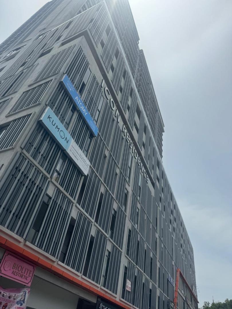 1000sqm 3 bedroom, 2 bathroom Apartamento in Batu Burok Kuala Terengganu Exterior foto