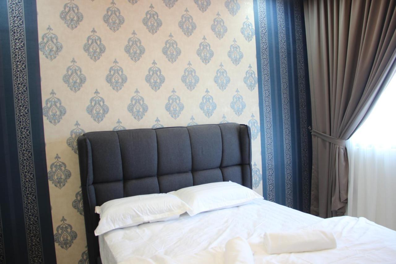 1000sqm 3 bedroom, 2 bathroom Apartamento in Batu Burok Kuala Terengganu Exterior foto