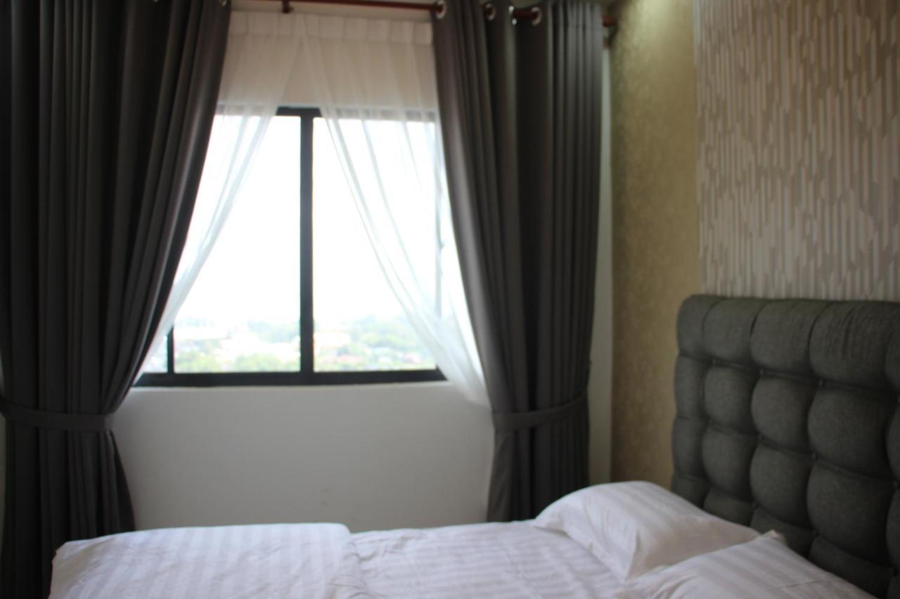 1000sqm 3 bedroom, 2 bathroom Apartamento in Batu Burok Kuala Terengganu Exterior foto
