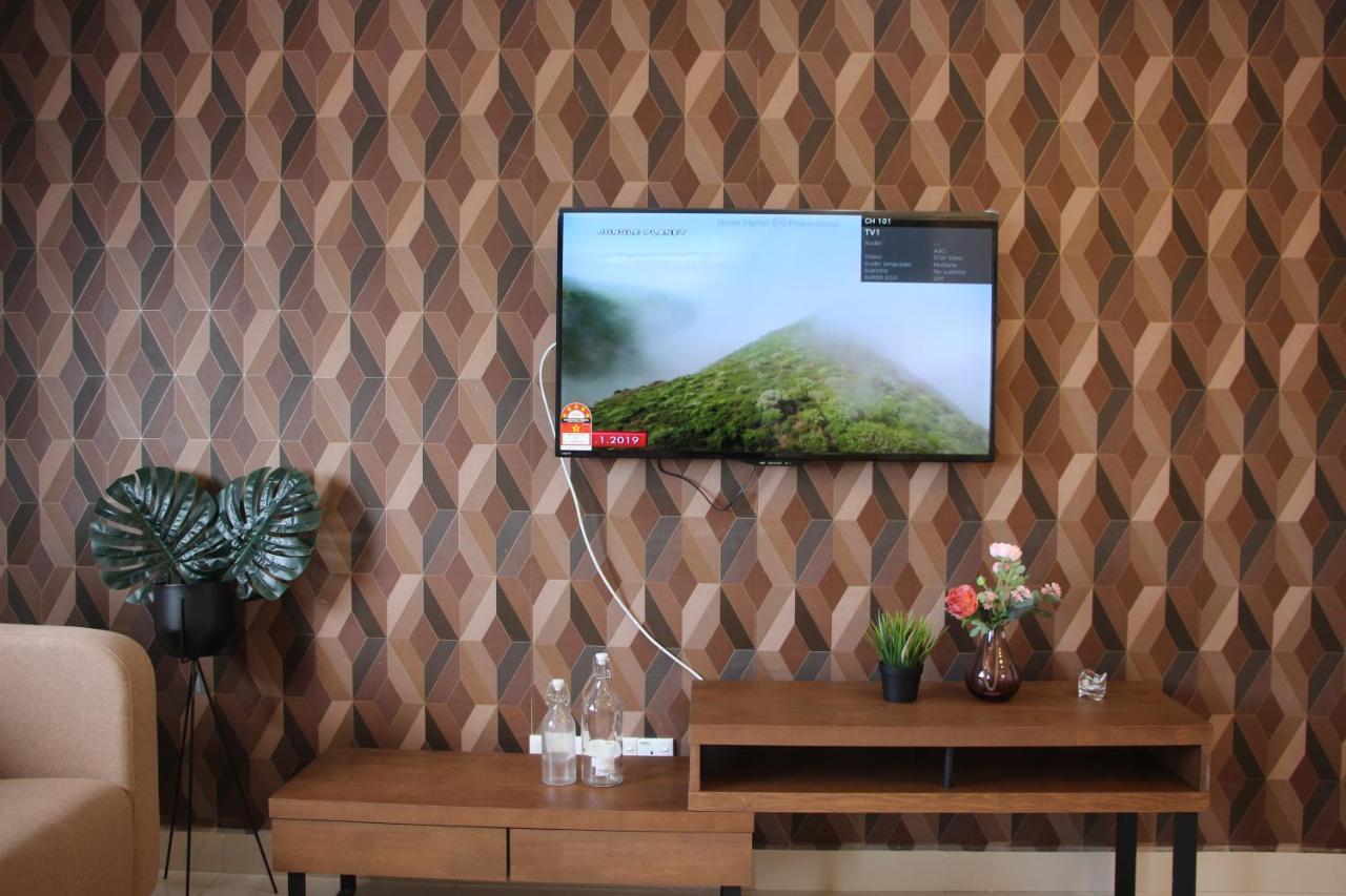 1000sqm 3 bedroom, 2 bathroom Apartamento in Batu Burok Kuala Terengganu Exterior foto