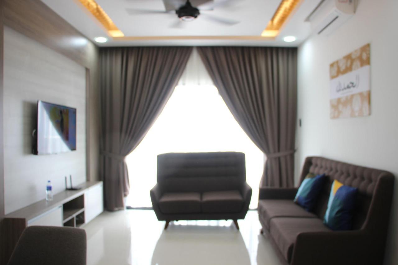 1000sqm 3 bedroom, 2 bathroom Apartamento in Batu Burok Kuala Terengganu Exterior foto