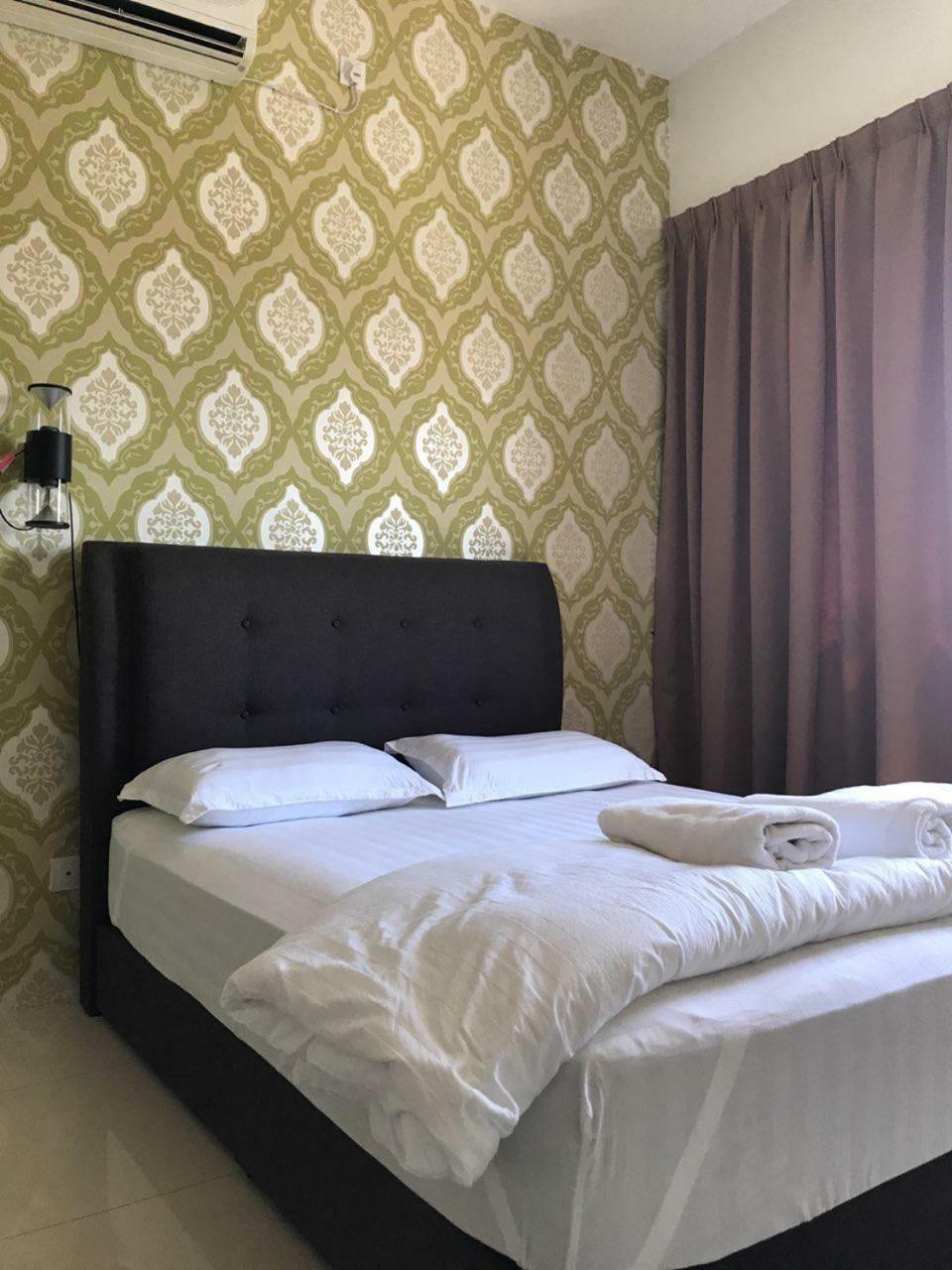 1000sqm 3 bedroom, 2 bathroom Apartamento in Batu Burok Kuala Terengganu Exterior foto