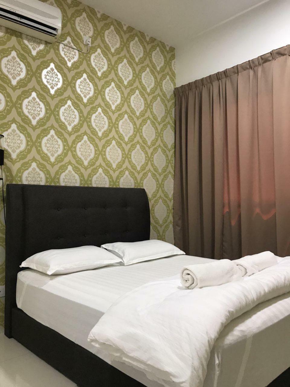 1000sqm 3 bedroom, 2 bathroom Apartamento in Batu Burok Kuala Terengganu Exterior foto