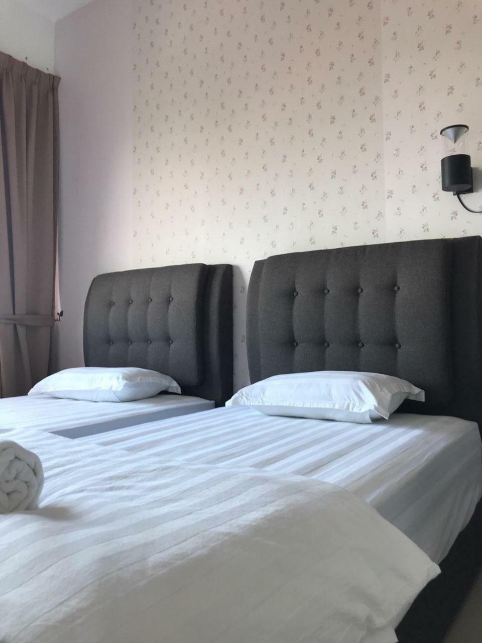 1000sqm 3 bedroom, 2 bathroom Apartamento in Batu Burok Kuala Terengganu Exterior foto